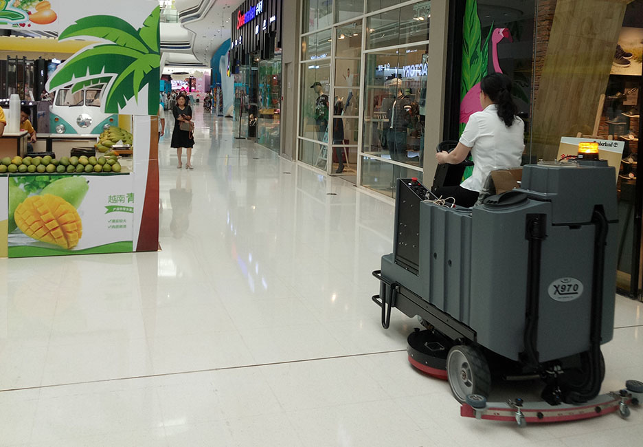 江西大型清潔設備多功能洗地機和電動<a href=http://m.bzlyg.com target=_blank class=infotextkey>掃地車生產廠</a>