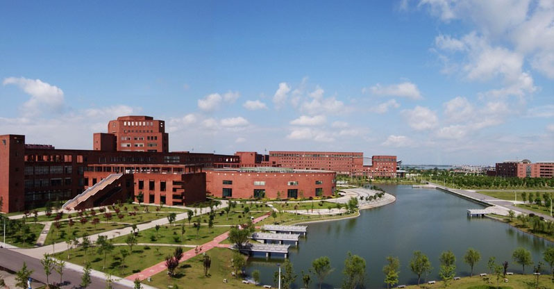 江西師范大學旭潔洗地機客戶案例-<a href=http://m.bzlyg.com target=_blank class=infotextkey>洗地機生產廠</a>家